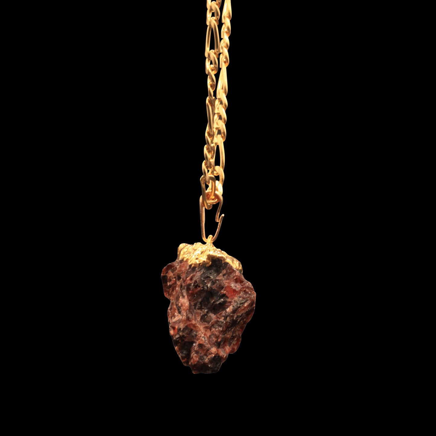 Raw Garnet on Figaro