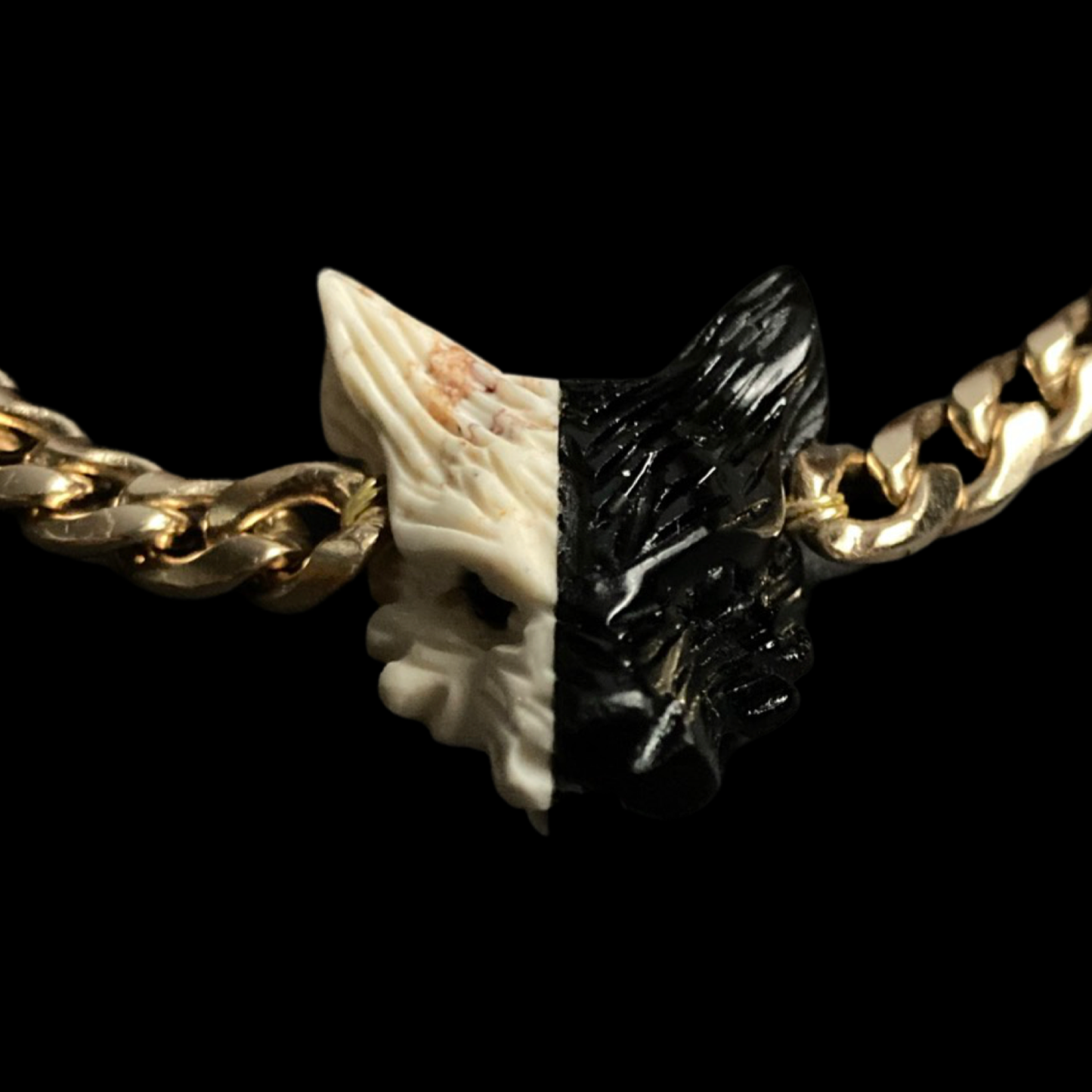 WOLFMOON22 X HOWLITE + BLACK OBSIDIAN ON GOLD CURB