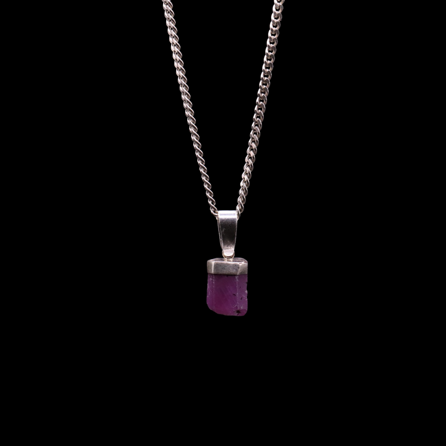 Raw Petite Ruby on Curb