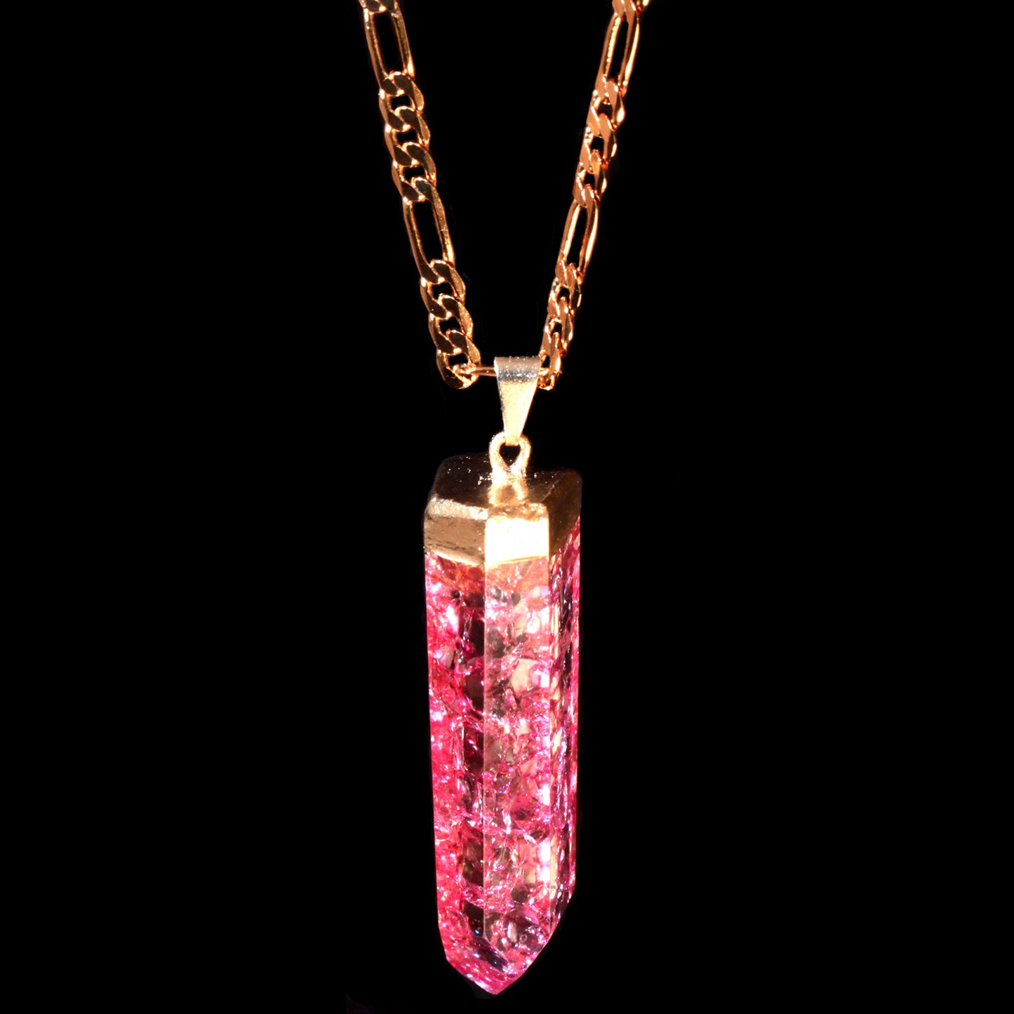 Fuchsia Crackle Quartz Point on Figaro