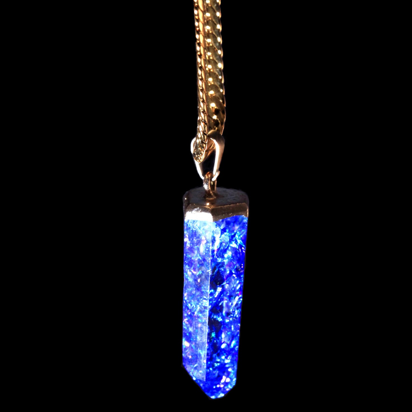 Blue Crackle Quartz Point on Herringbone