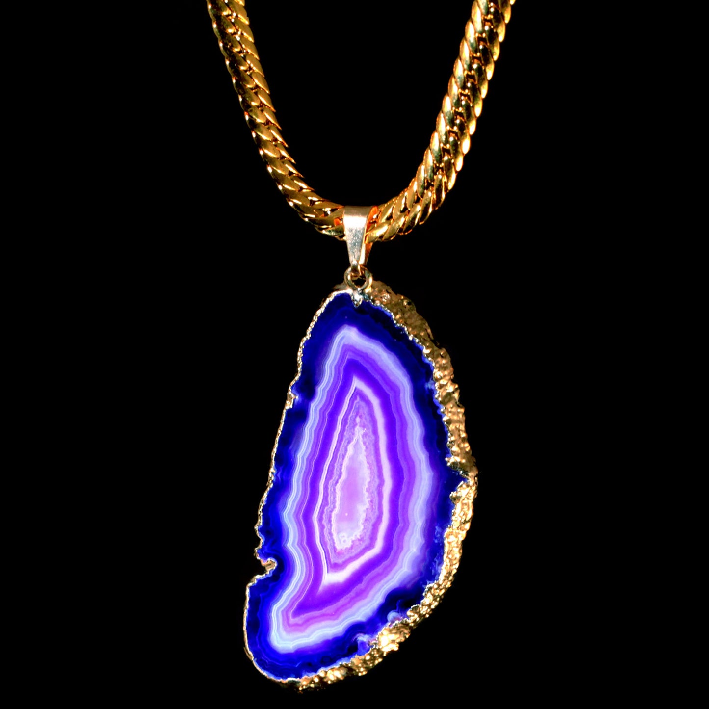 Violet Agate Slice on Herringbone