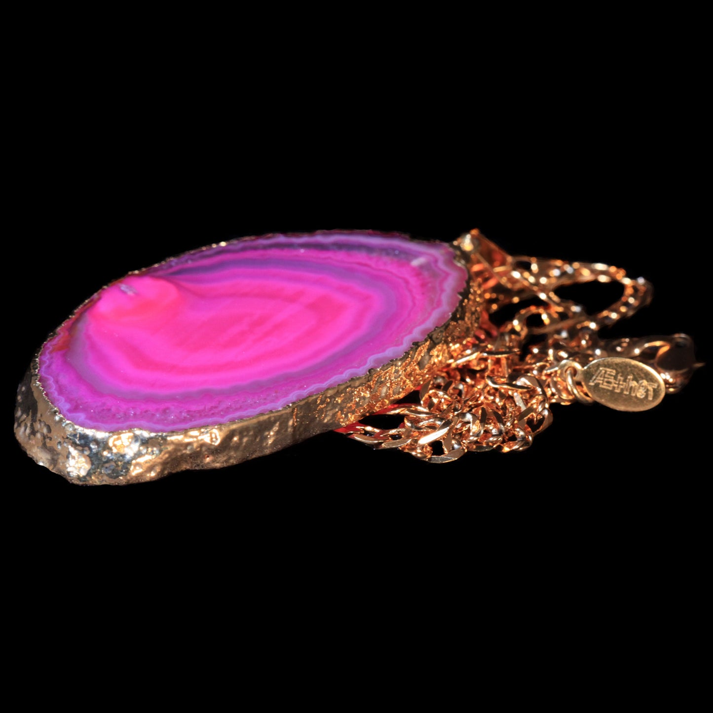 Fuchsia Agate Slice on Curb