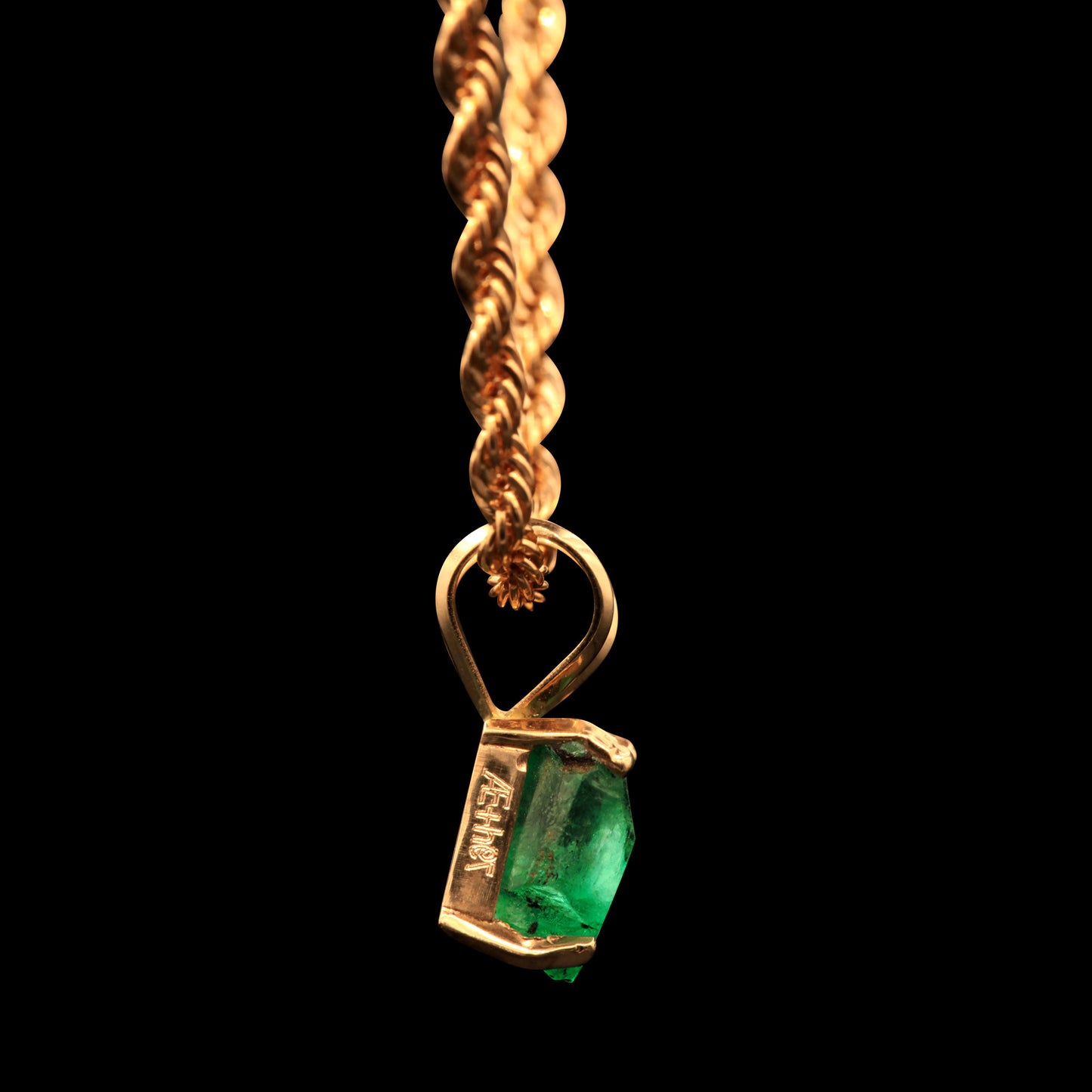 2.35 CARAT NATURAL UNTREATED COLOMBIAN EMERALD GEM ON 14K ROPE